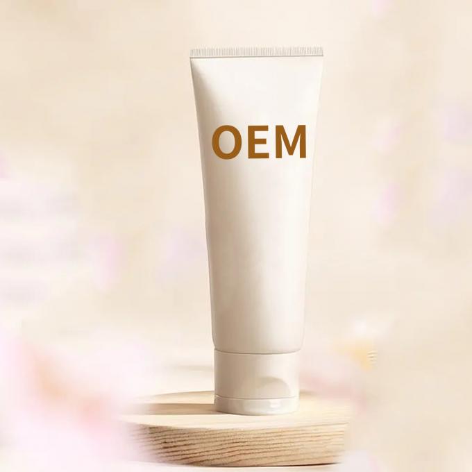 OEM geurvrije hydraterende gezichtsreiniger met niacinamide voor vrouwen 0